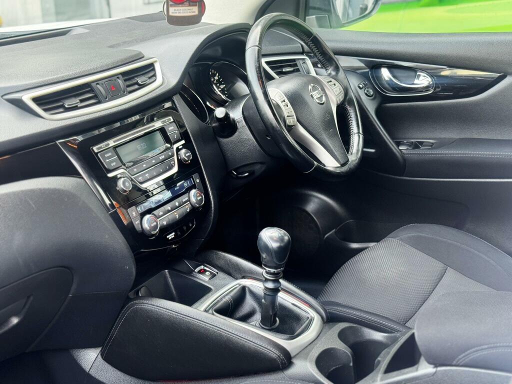 Nissan Qashqai Hatchback Dci Acenta Smart Vision 2014 Silver #8