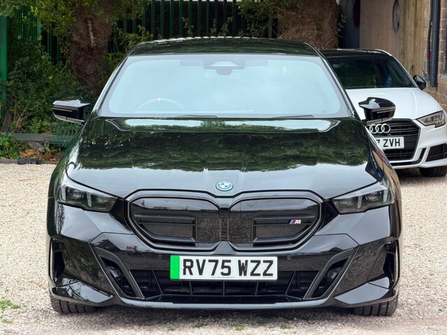 BMW i5 Saloon Black #2