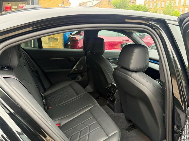 BMW i5 250Kw Edr40 M Sport 84Kwh Techcmf22kw Grey #40