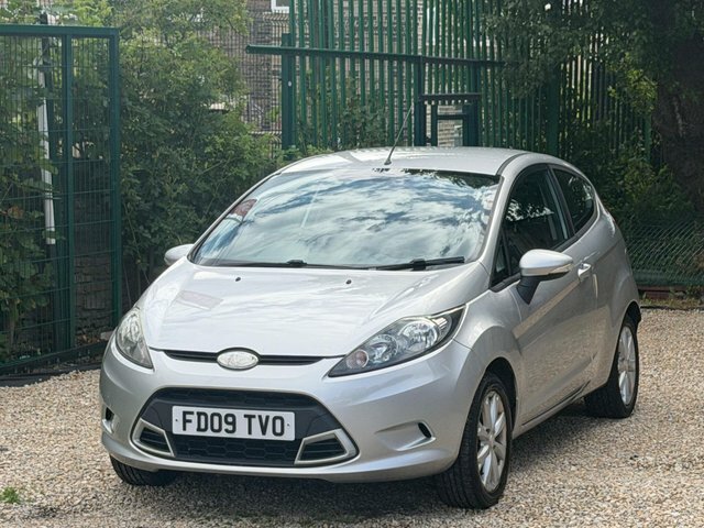 Ford Fiesta Style Silver #4
