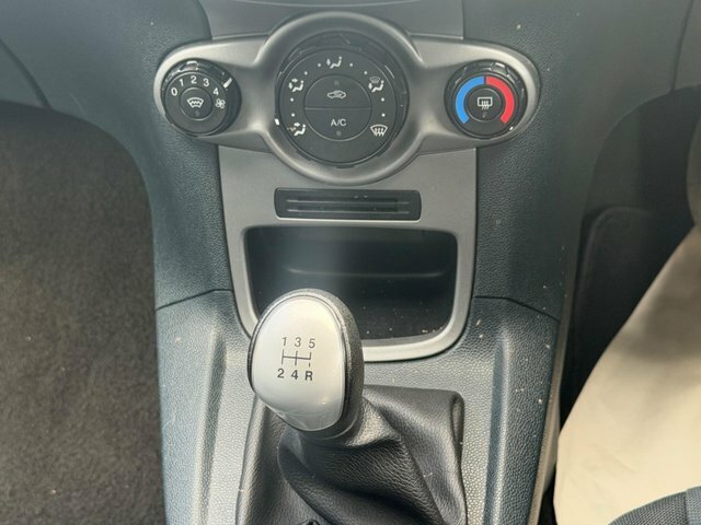 Ford Fiesta 1.25 Zetec Hatchback 133 Gkm, Black #16