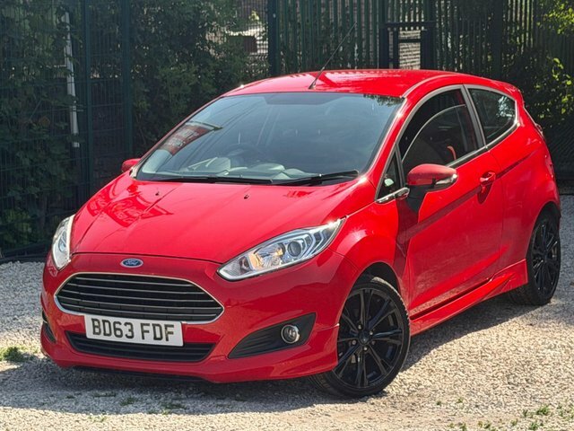 Ford Fiesta Hatchback Red #6