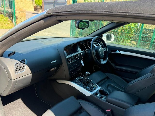 Audi A5 Cabriolet Silver #25