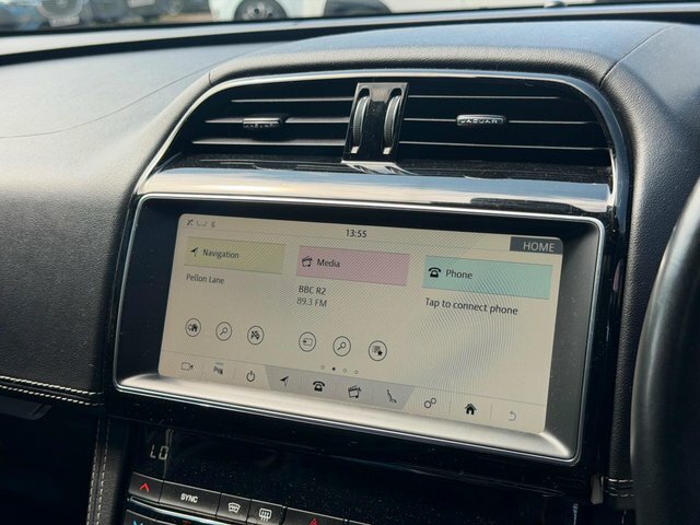 Jaguar F-Pace 2.0 Portfolio Awd 178 Bhp Blue #38