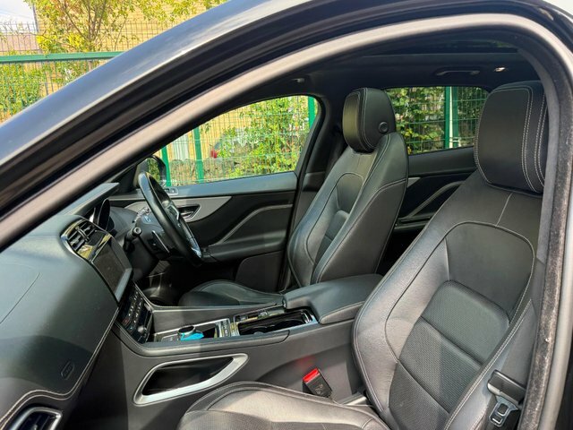 Jaguar F-Pace 2.0 Portfolio Awd 178 Bhp Blue #46