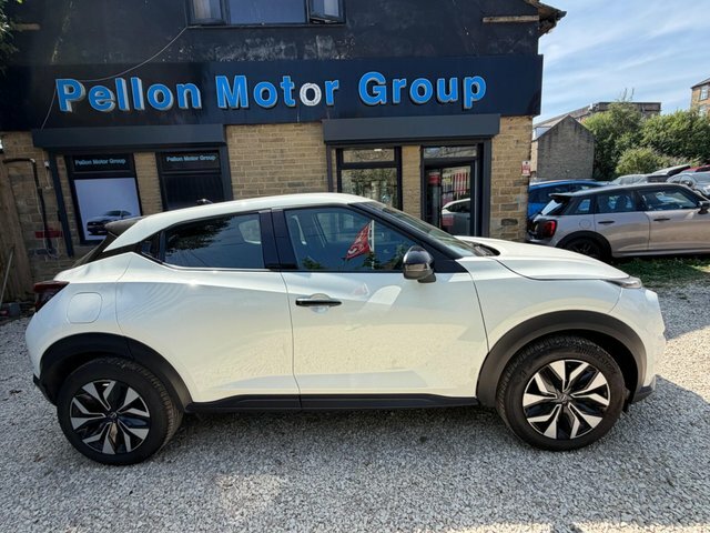 Nissan Juke Suv White #6