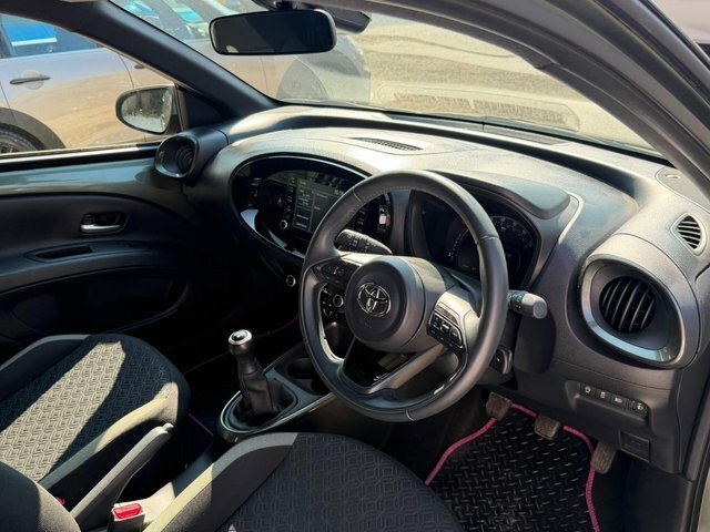 Toyota Aygo X Hatchback Black #35