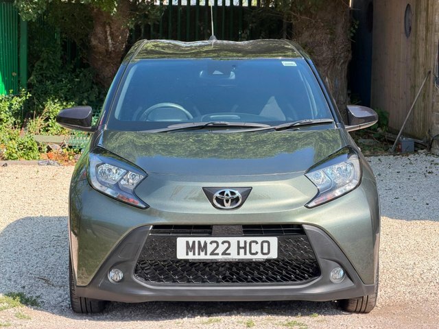 Toyota Aygo X Hatchback Green #3