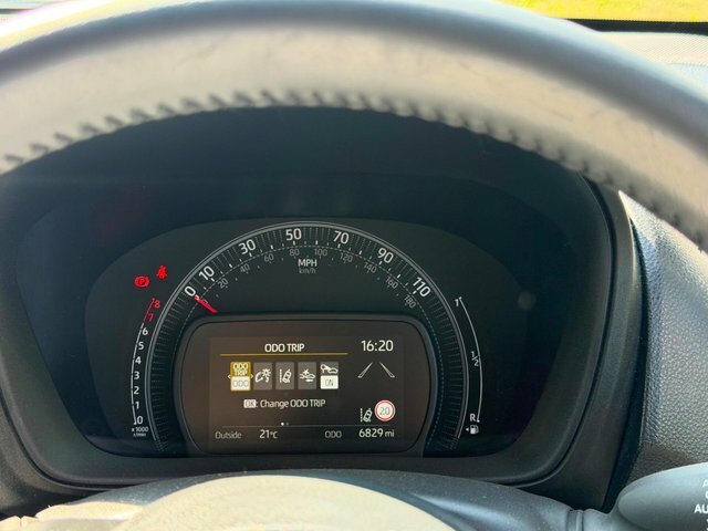 Toyota Aygo X Hatchback Black #41