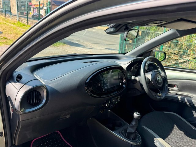 Toyota Aygo X Hatchback Black #48