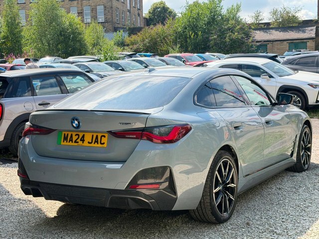 BMW i4 M Sport Black #47
