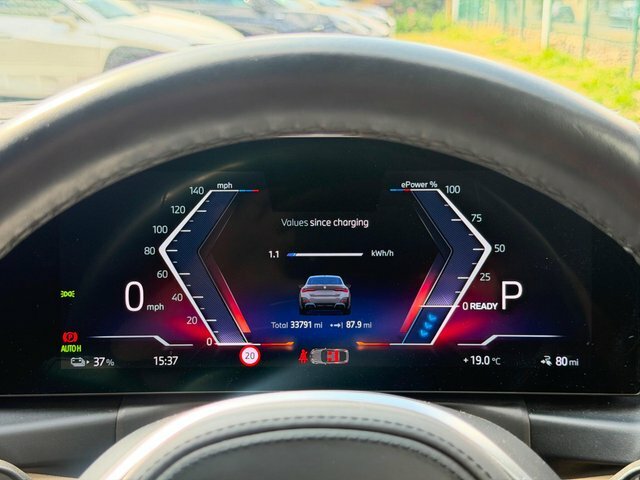BMW i4 M Sport Black #40