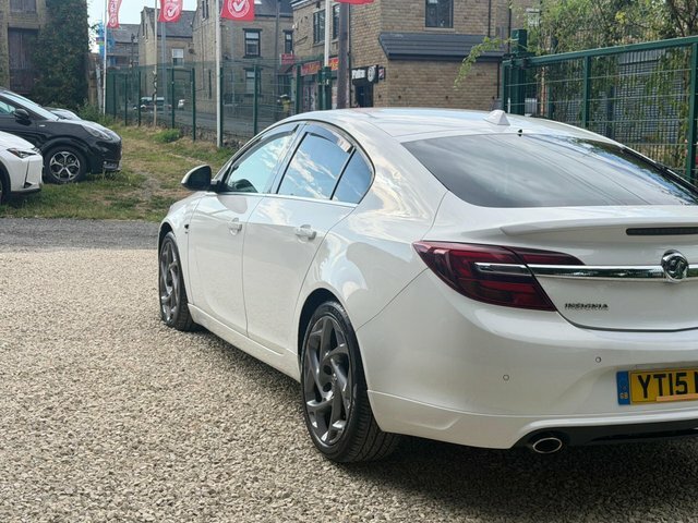 Vauxhall Insignia 1.8 Sri 138 Bhp Silver #42