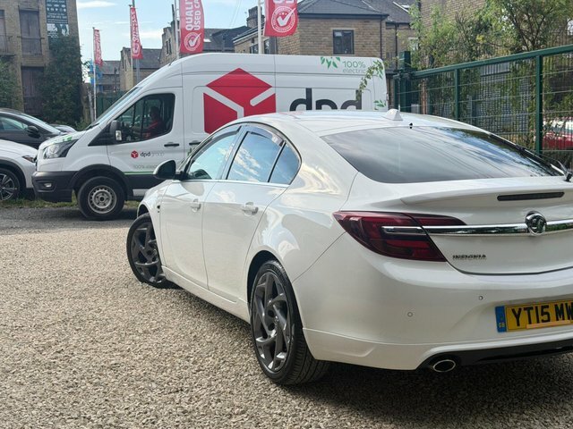 Vauxhall Insignia 1.8 Sri 138 Bhp Silver #40