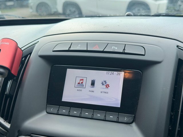 Vauxhall Insignia 1.8 Sri 138 Bhp Silver #22