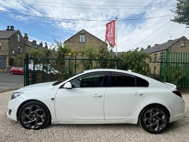 Vauxhall Insignia 1.8 Sri 138 Bhp Silver #8