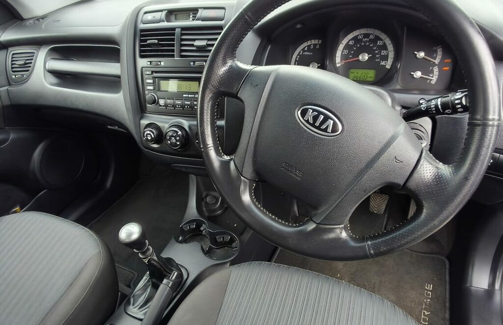Kia Sportage Suv Black #4