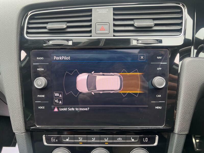 Volkswagen e-Golf Auto Silver #28