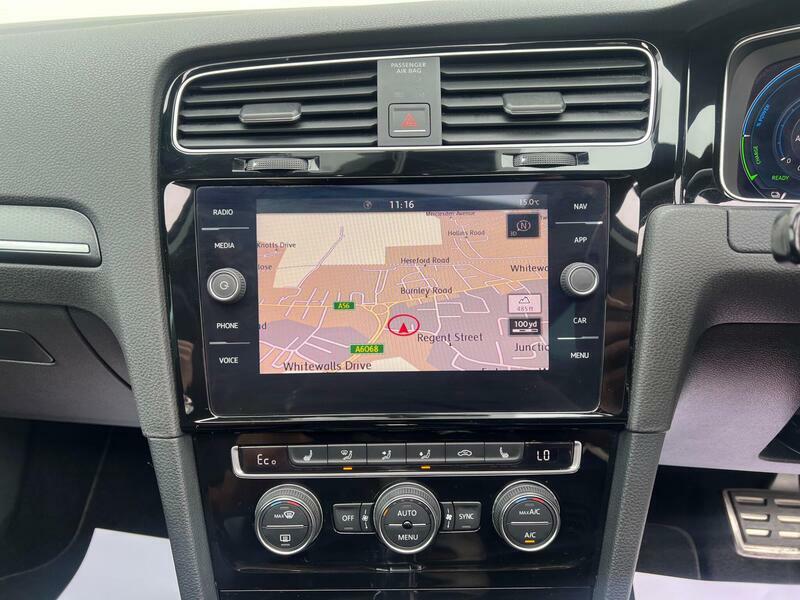 Volkswagen e-Golf Auto Silver #19