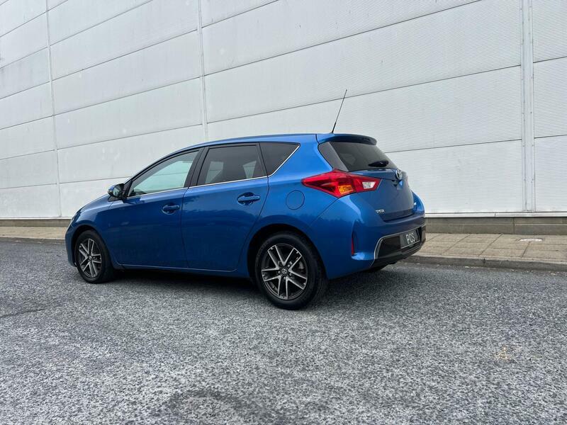 Toyota Auris 1.6 V-matic Excel Multidrive S Blue #26