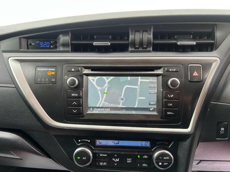 Toyota Auris 1.6 V-matic Excel Multidrive S Blue #16