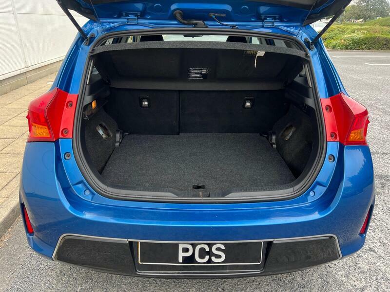 Toyota Auris 1.6 V-matic Excel Multidrive S Blue #33
