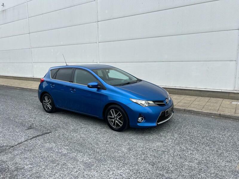 Toyota Auris 1.6 V-matic Excel Multidrive S Blue #30