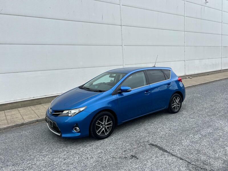 Toyota Auris 1.6 V-matic Excel Multidrive S Blue #25