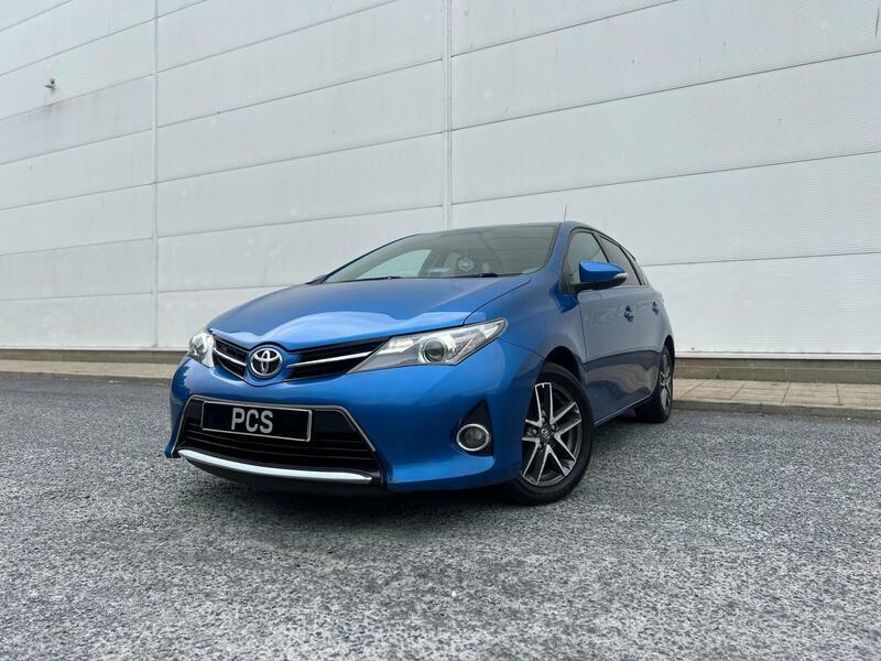Toyota Auris 1.4 D-4d Icon Plus Euro 5 Ss Blue #2
