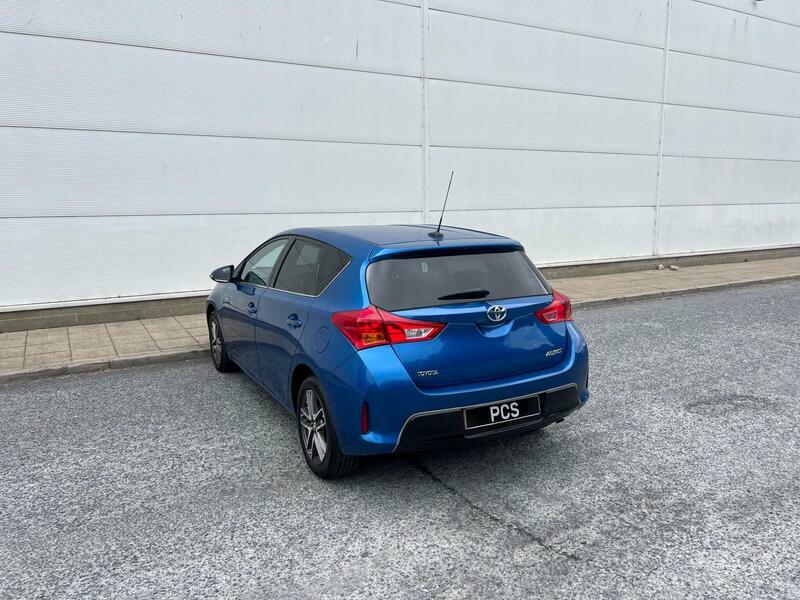 Toyota Auris 1.6 V-matic Excel Multidrive S Blue #9