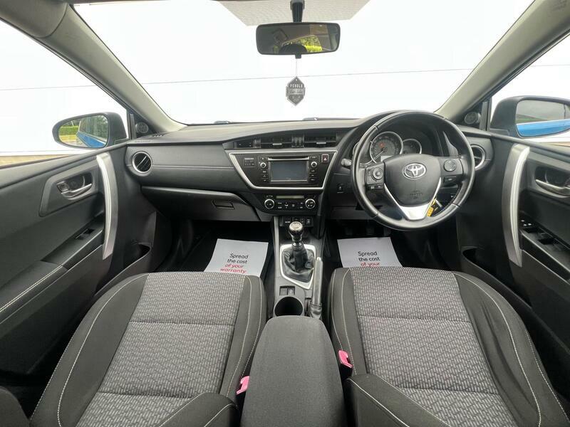 Toyota Auris 1.6 V-matic Excel Multidrive S Blue #20
