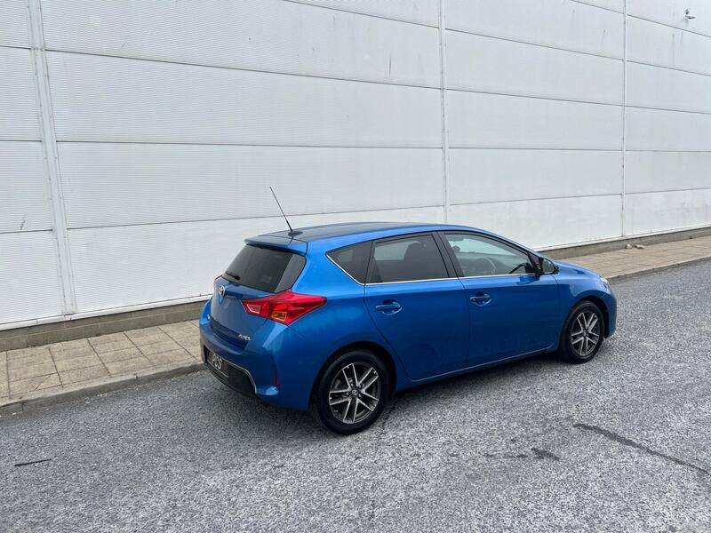 Toyota Auris 1.6 V-matic Excel Multidrive S Blue #32