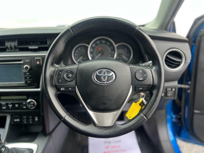 Toyota Auris 1.6 V-matic Excel Multidrive S Blue #14