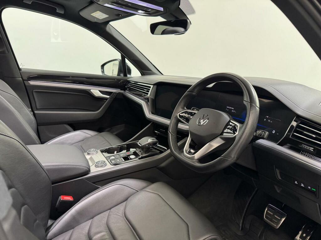 Volkswagen Touareg Suv 3.0 Tdi V6 Black Edition Tiptronic 4Motion Eur VO71TYU Black #3