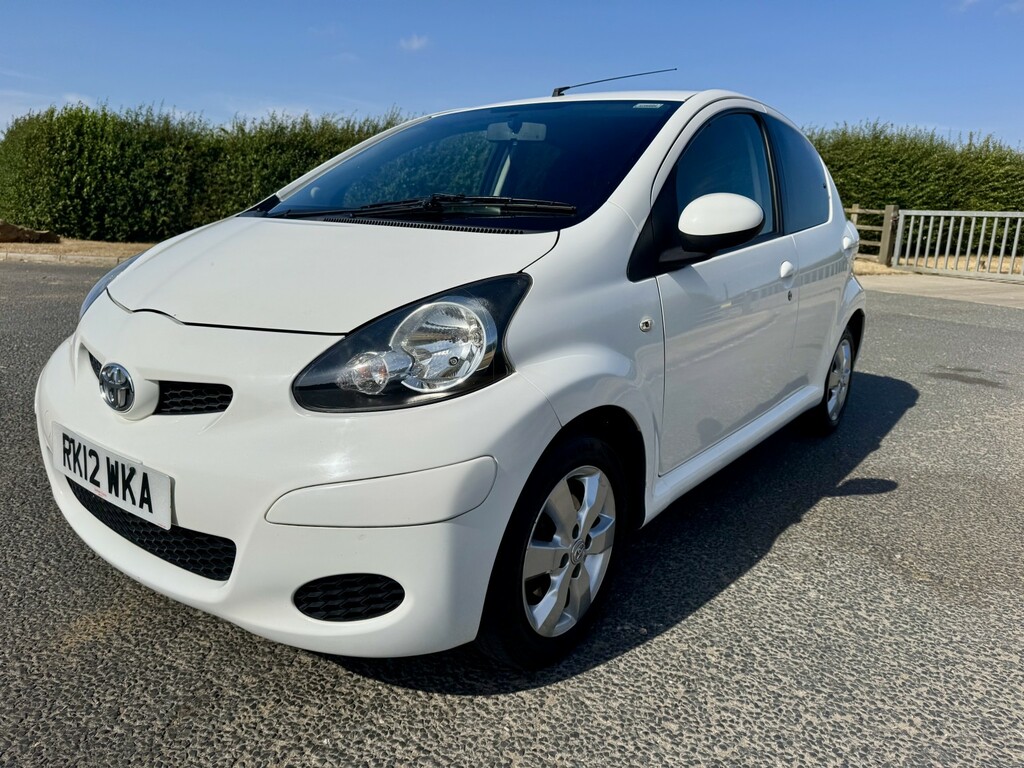 Toyota Aygo 1.0 Vvt-i Go Satnav Bluetooth White #4