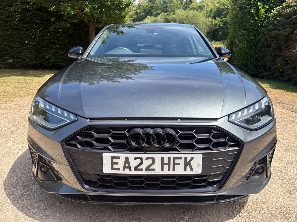 Audi A4 Black Edition 35 Tfsi Mhev #2