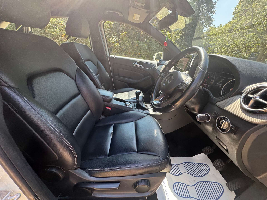 Mercedes-Benz B Class B Class Black #21