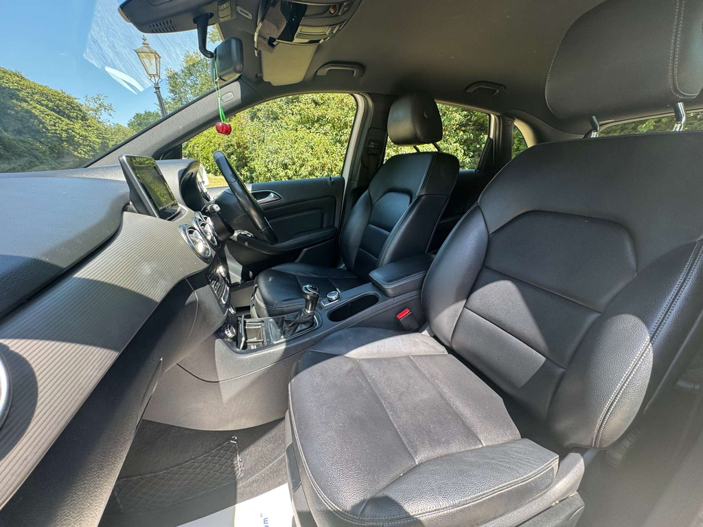 Mercedes-Benz B Class B Class Black #11