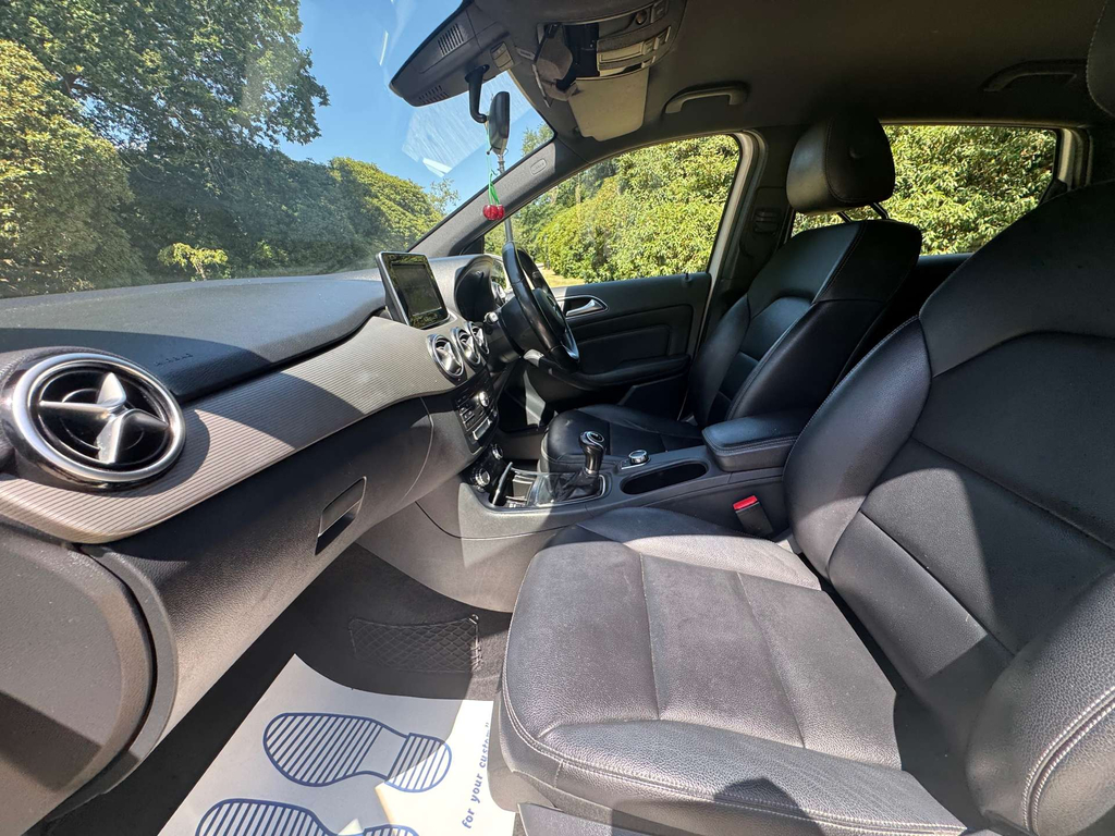 Mercedes-Benz B Class B Class Black #19