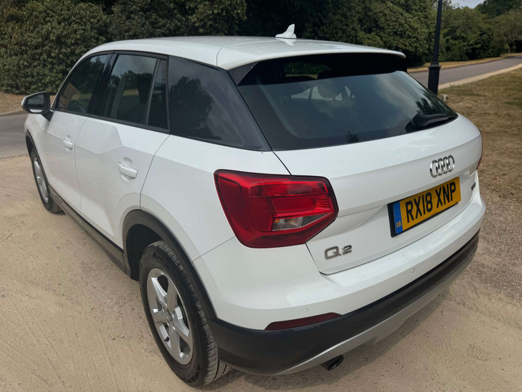 Audi Q2 Se Tfsi #4