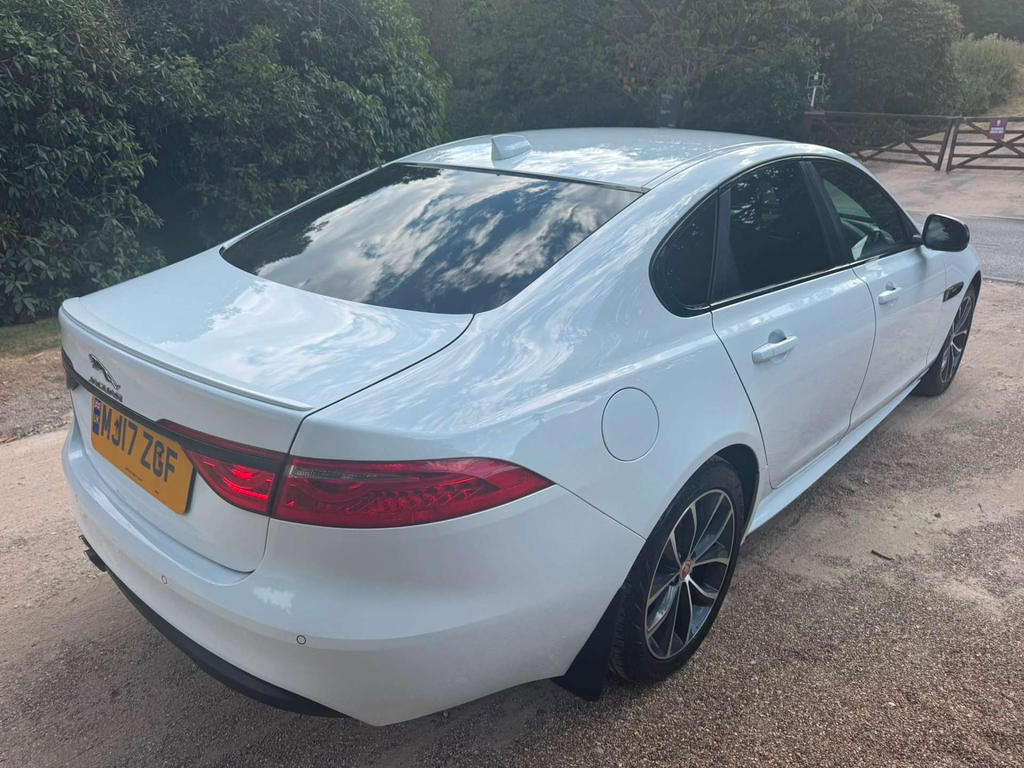 Jaguar XF R-sport D  #6