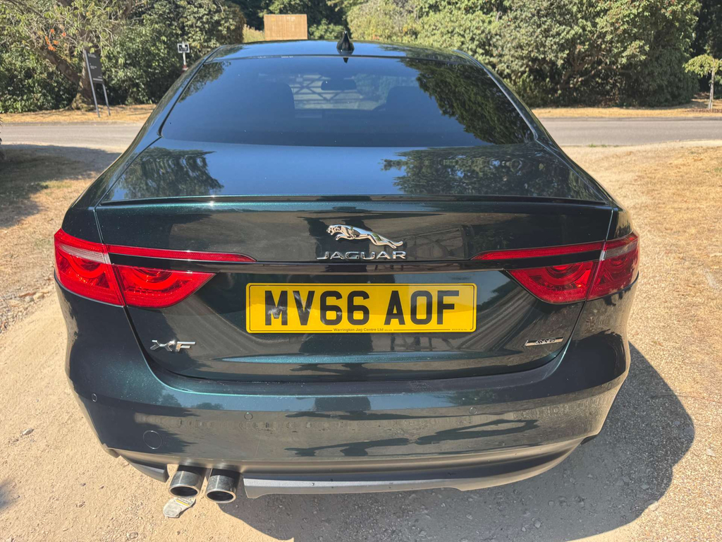 Jaguar XF D R-sport Black #29