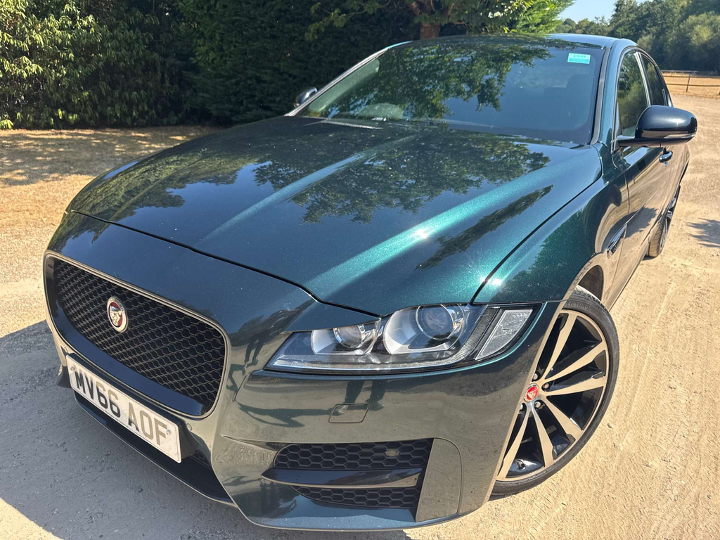 Jaguar XF D R-sport Black #27