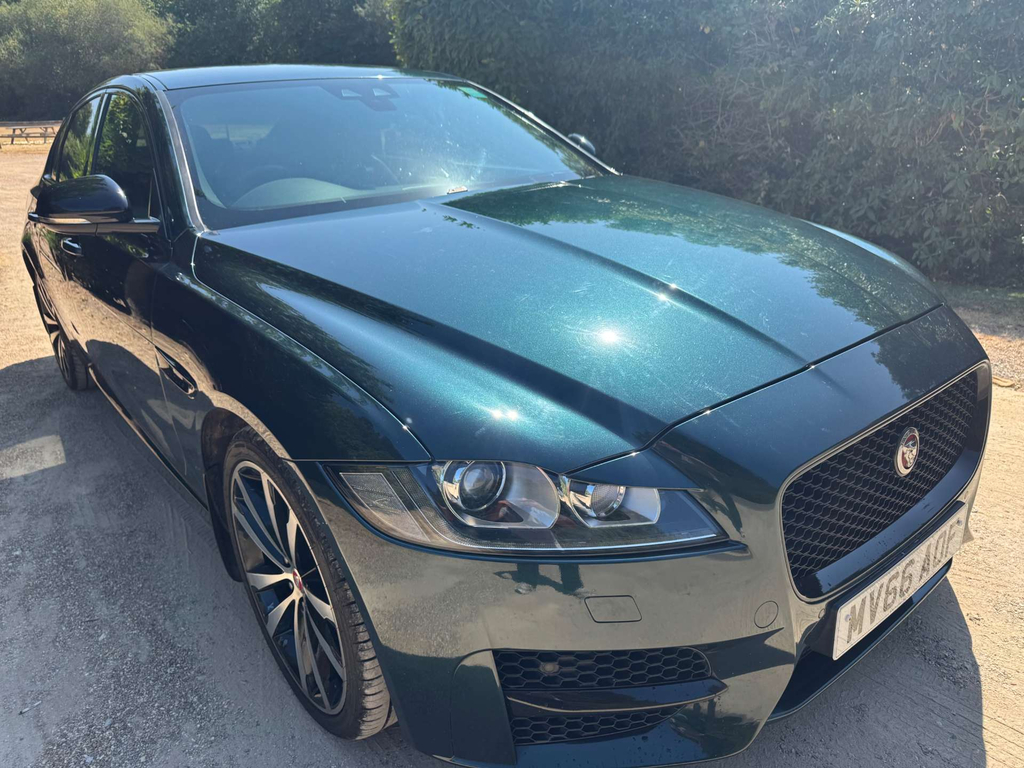 Jaguar XF D R-sport Black #43