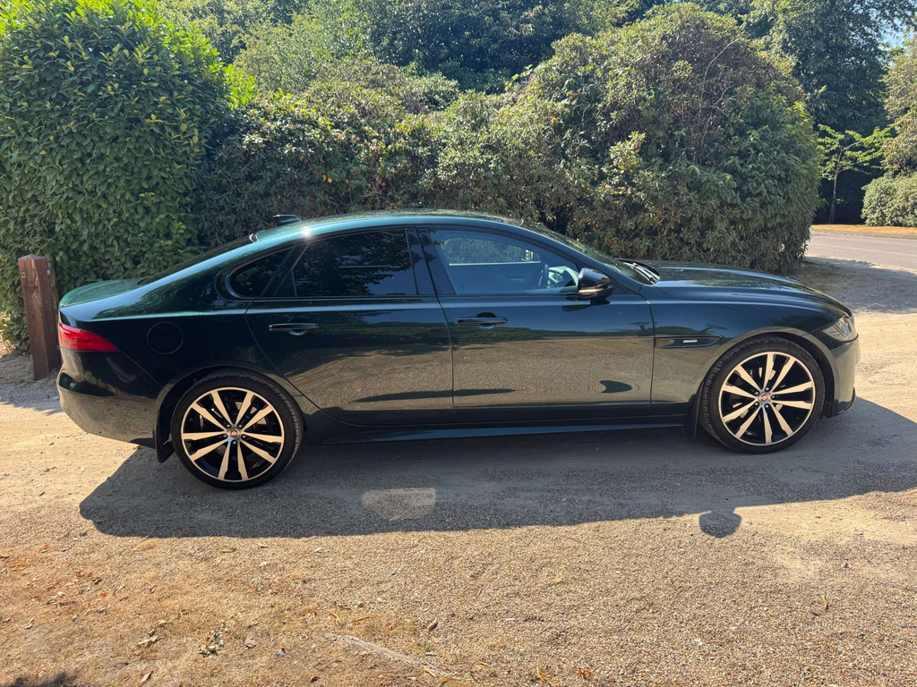 Jaguar XF D R-sport Black #42