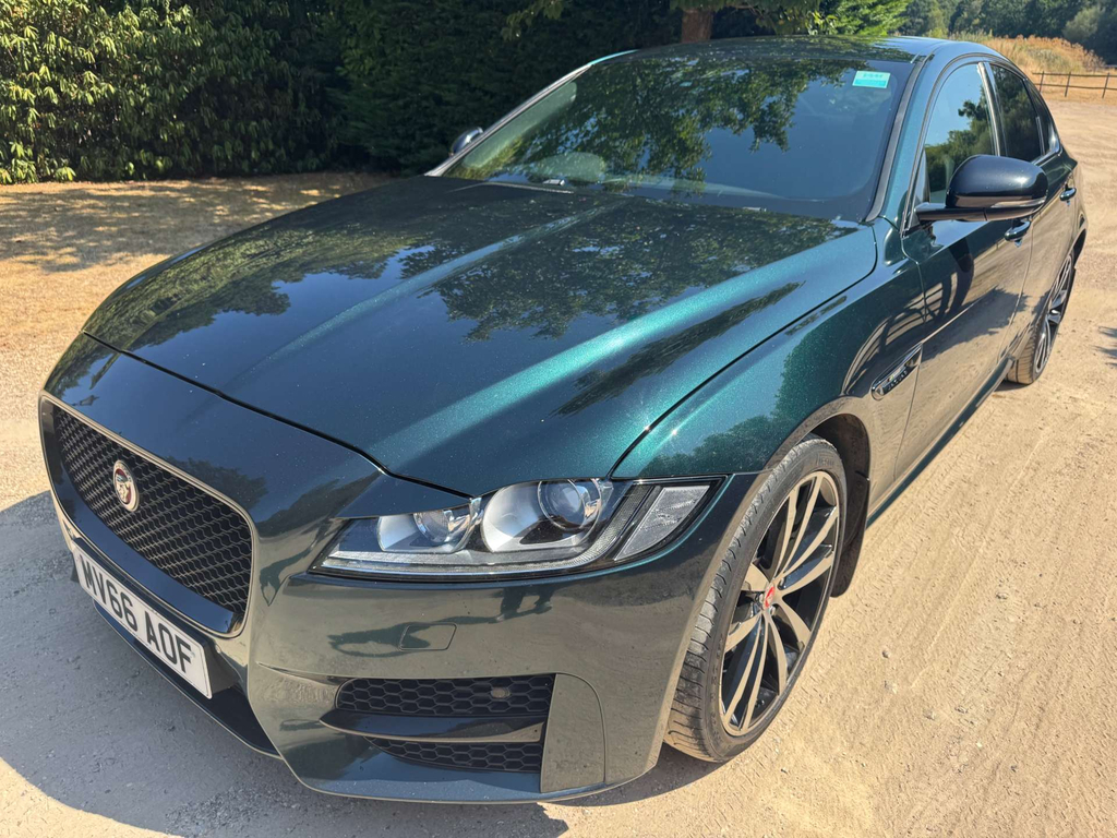 Jaguar XF D R-sport Black #34