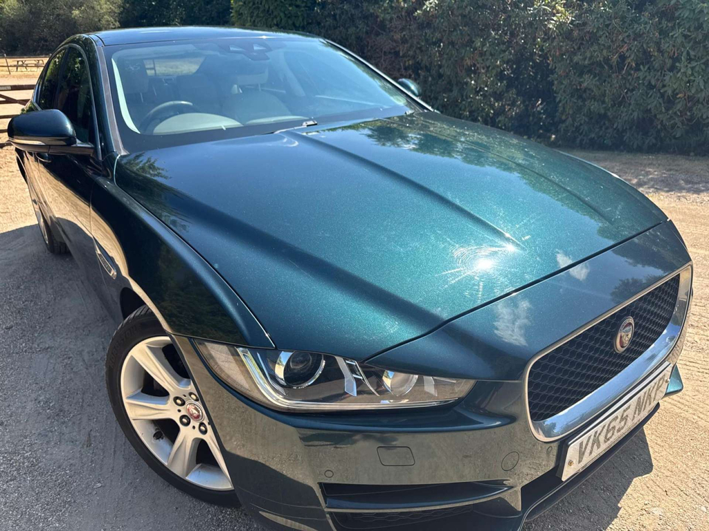 Jaguar XE 2.0D Portfolio Euro 6 Ss Green #32
