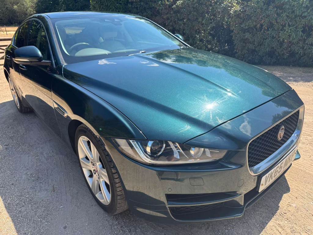 Jaguar XE 2.0D Portfolio Euro 6 Ss Green #30