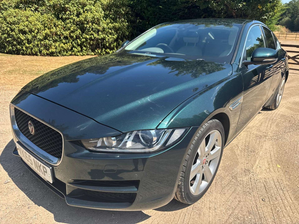Jaguar XE 2.0D Portfolio Euro 6 Ss Green #40