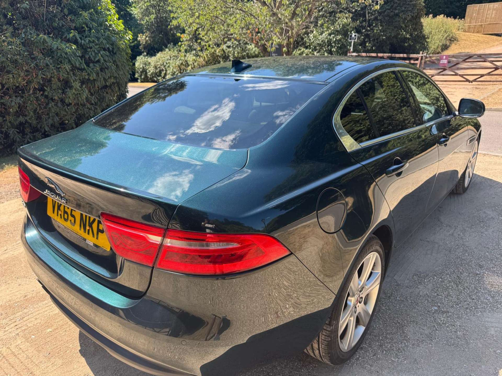 Jaguar XE 2.0D Portfolio Euro 6 Ss Green #27